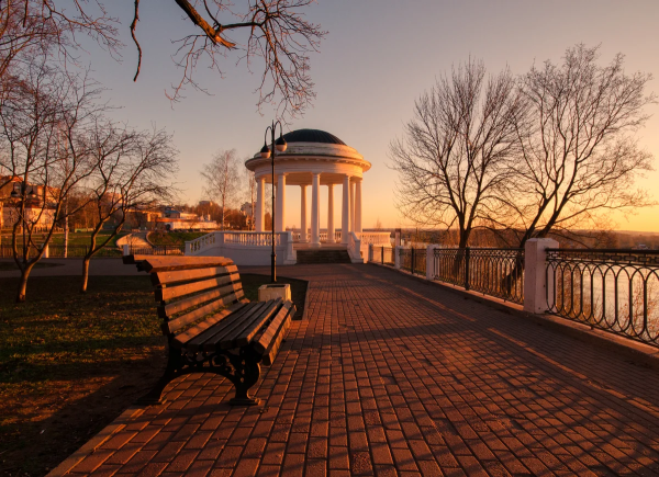 Набережная Грина Киров ротонды