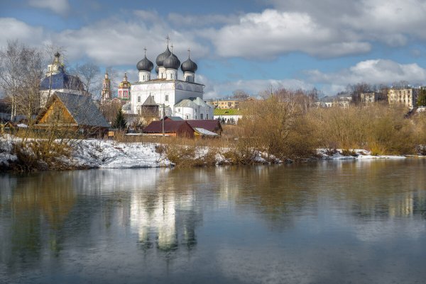 Киров весной