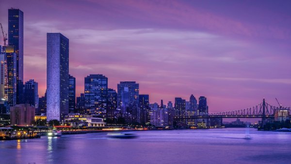 Город Ист-Ривер