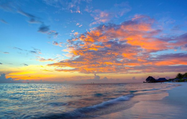 Закат над морем