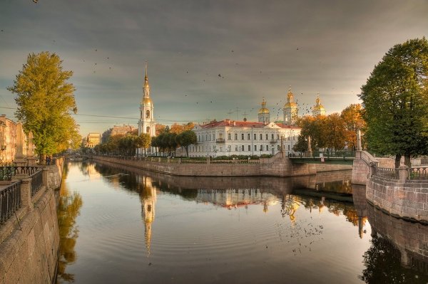 Исаакиевский собор с Невы