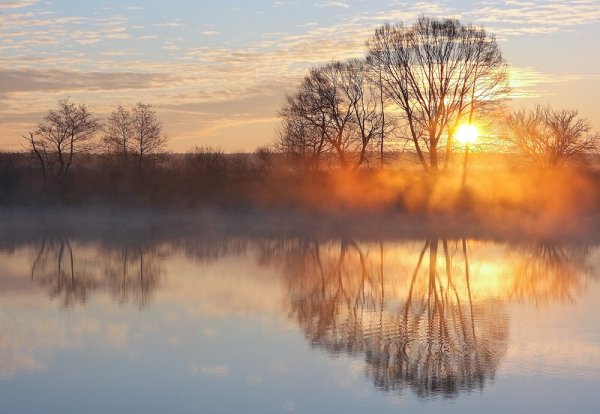 Морозный осенний рассвет