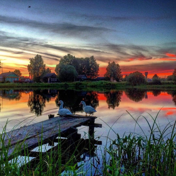 «Деревня на берегу реки. Вечер», 1905