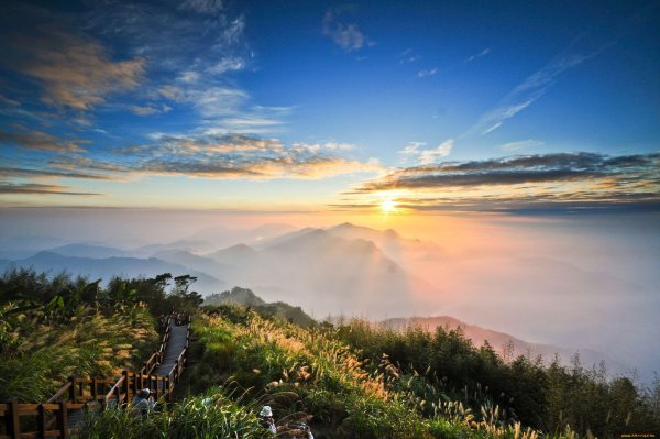 Красивый рассвет