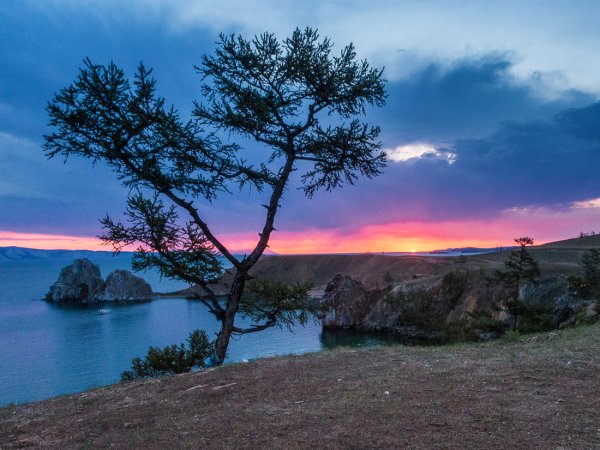 Рассвет на Ольхоне