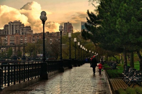 Набережная Кальмиус Донецк