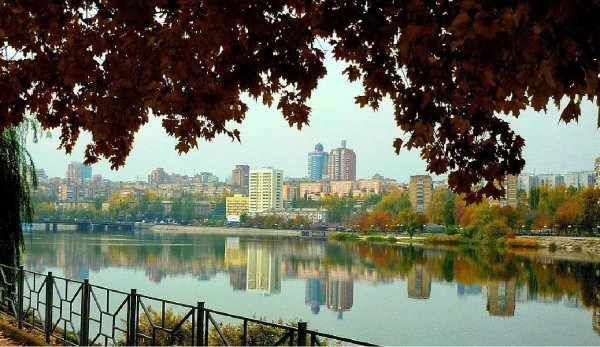 Набережная реки Кальмиус