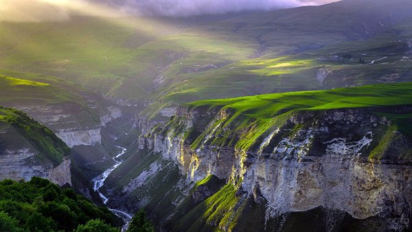 Чеберлоевский каньон Чечня