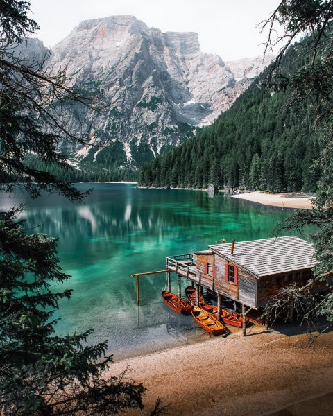 Вид из палатки на горы