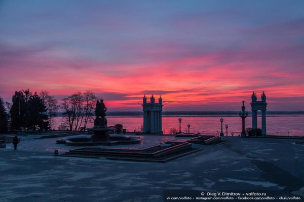 Монумент Родина мать в Волгограде