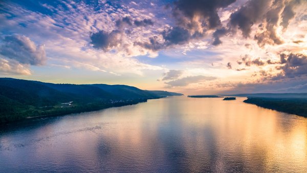 Река Волга Жигулевские горы