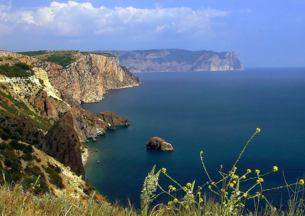 Севастополь Весна мыс Фиолент