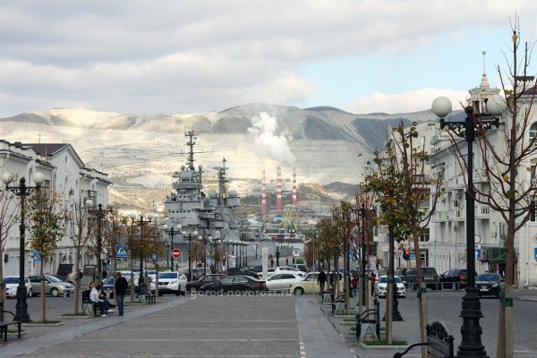 Город Новороссийск горы