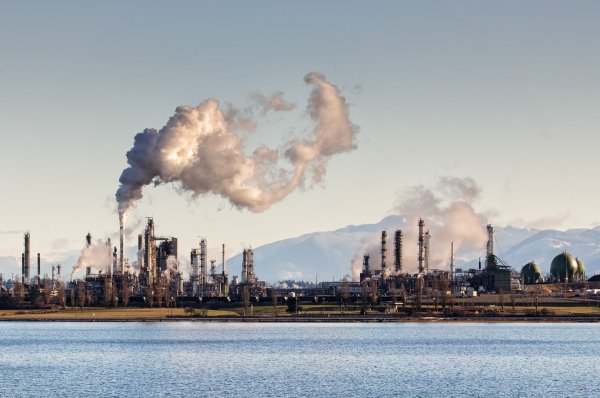 Индустриальный пейзаж Лукия Мурина