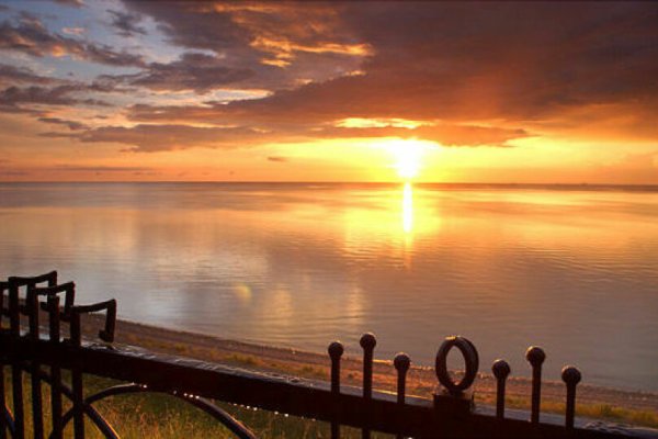 Ейск набережная вечером