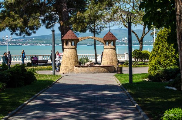 Город Геленджик набережная