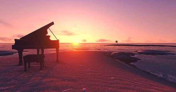 Рояль и море