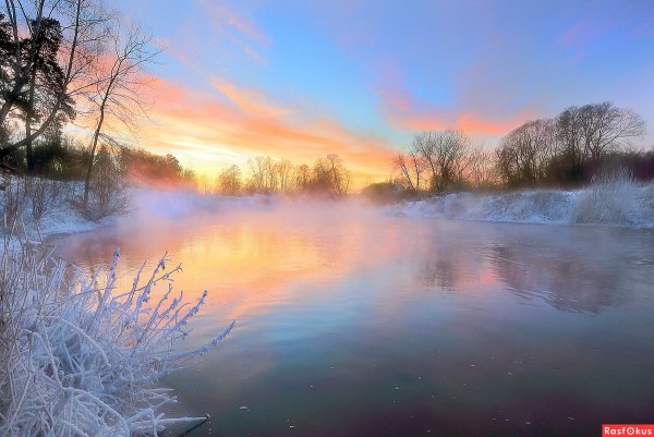 Зимний утренний пейзаж