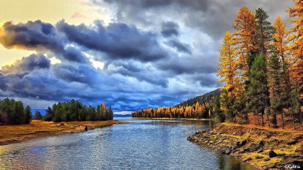 Пейзаж с рекой