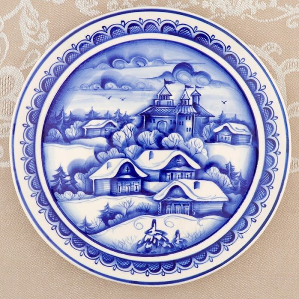 Расписная тарелка Гжель