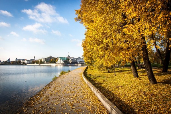 Екатеринбург осень набережная