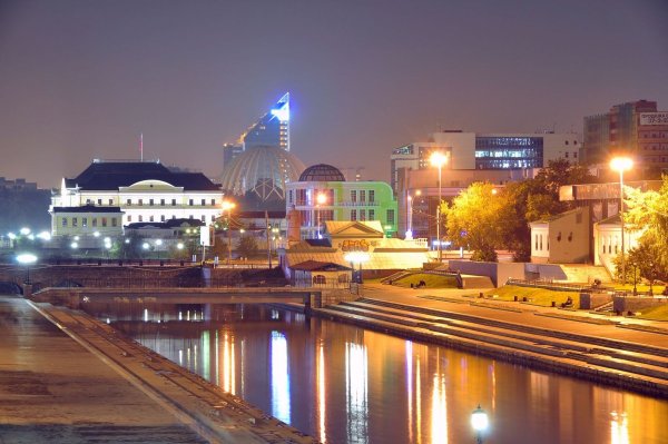 Ночной ЕКБ У Плотинки