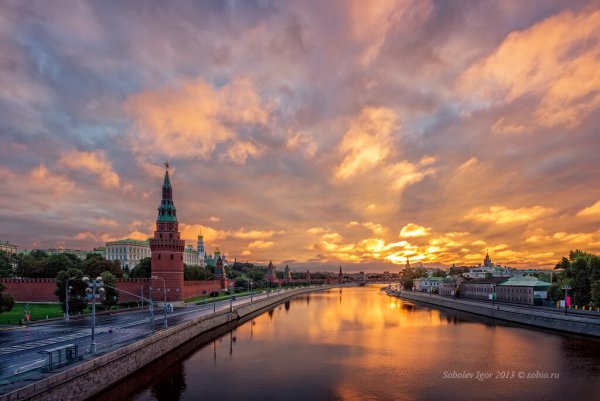 Утро в Москве