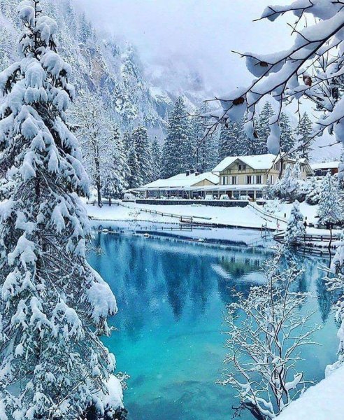 Озеро Блау Швейцария зимой