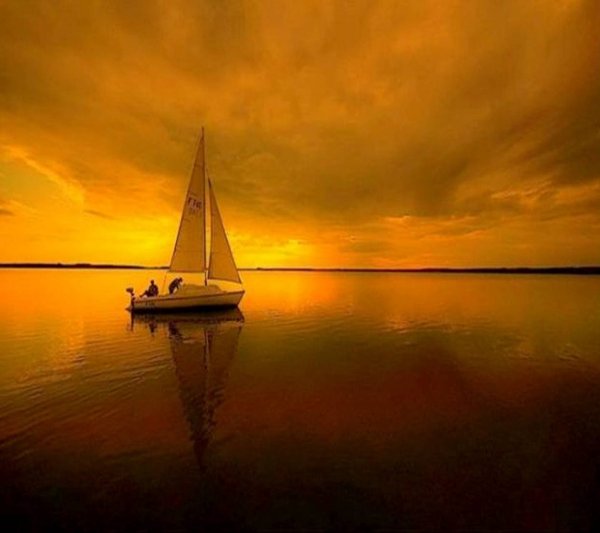 Красивые морские пейзажи с яхтами