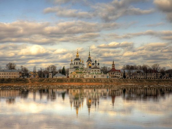 Соборное Дворище Устюг