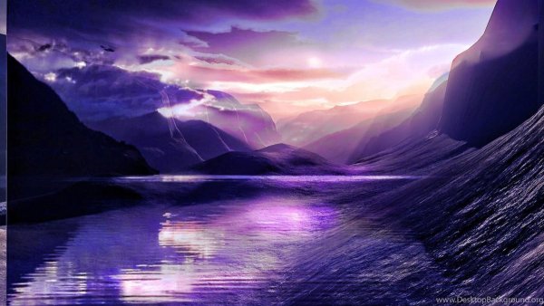 Живописный пейзаж в фиолетовых тонах