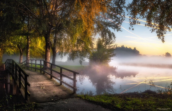 Река мостки рассвет деревня