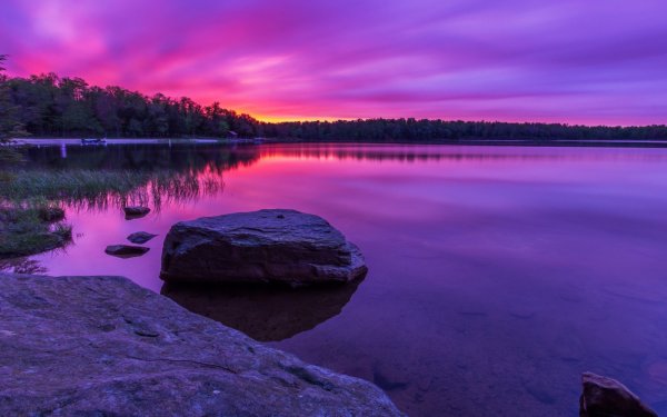 Фиолетовое озеро