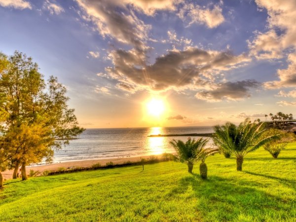 Солнце пляж