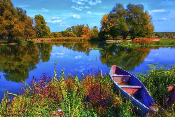 Пейзаж с лодкой