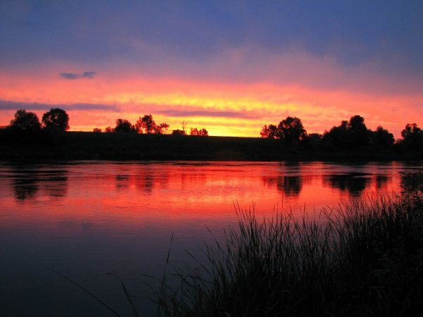 Рассвет на реке Дон
