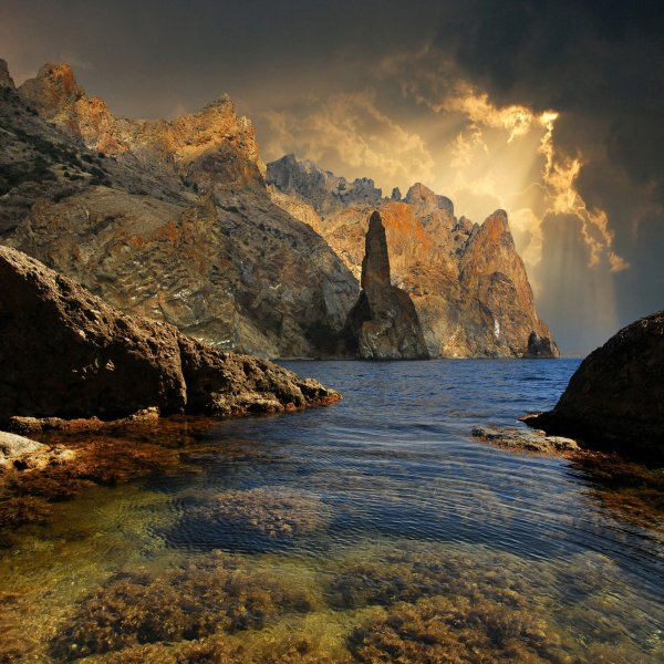 Карадаг скалы