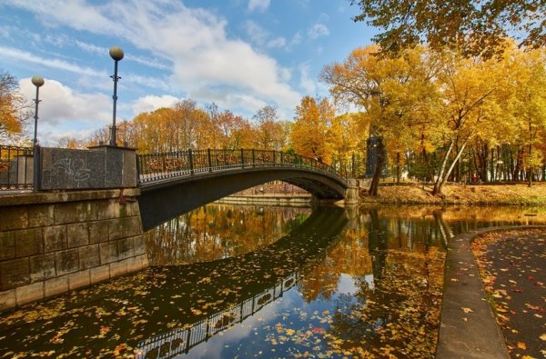 В Смоленске парк Лопатинский осень