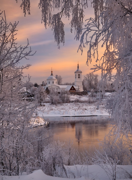 Зимний храм Успения Пресвятой Богородицы зима