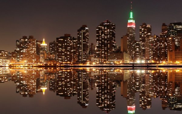 Большой ночной город