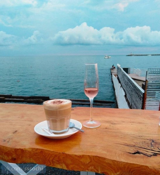 Утро на море