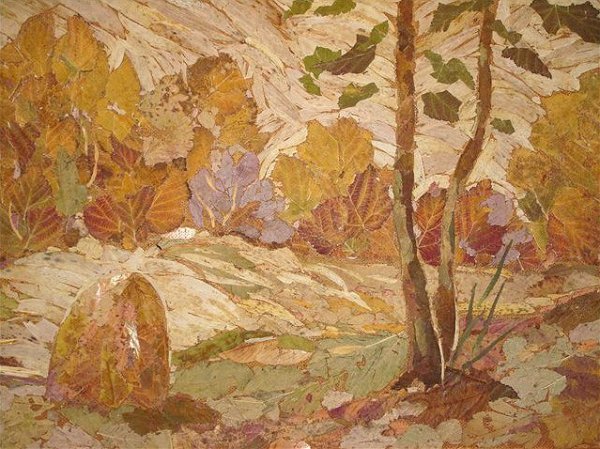 Мозаика из сухих листьев