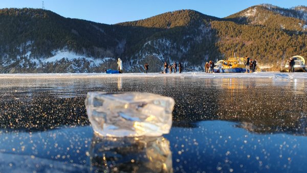 Мыс Бурхан Байкал зимой