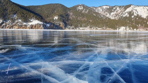 Байкал зима
