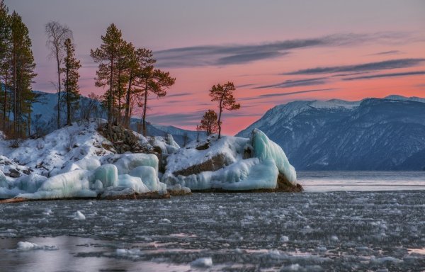 Остров Замогой Байкал фото