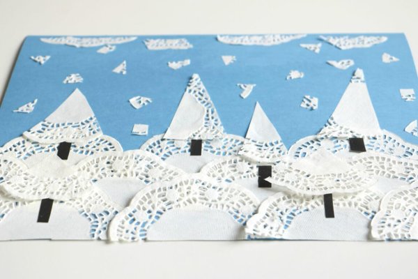 Аппликация из кружевных салфеток