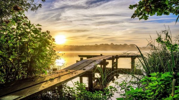 Река мостки рассвет деревня