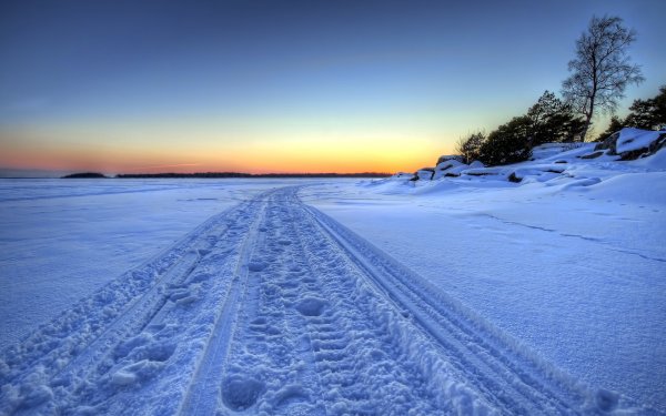 Заснеженная равнина