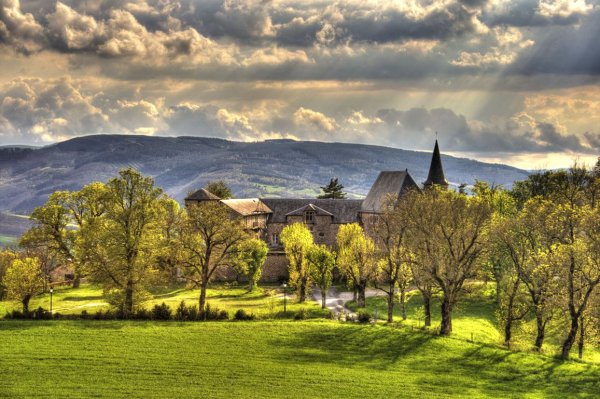 Франция, Окситания, Аверон, округ Мийо, Мелаг