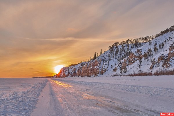 Река Лена в Якутске зимой